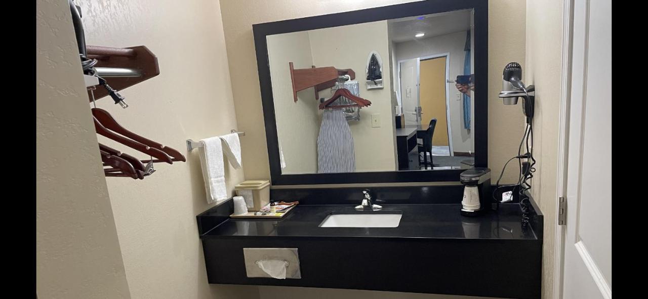 Garden Inn & Suites Little Rock Luaran gambar